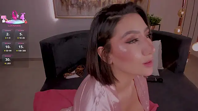 MaddisonLowe Adlı Modelin Canlı XXX Sohbeti