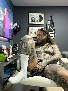 ThomasHells Chat XXX live
