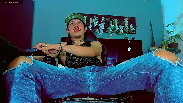 HannibalLester Chat XXX live