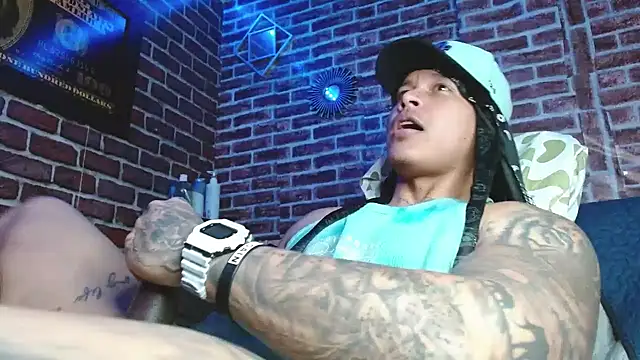 jordan_bigcock_ élő XXX-chatje