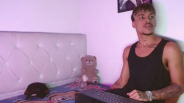 Онлайн чат XXX Angel_foxc13