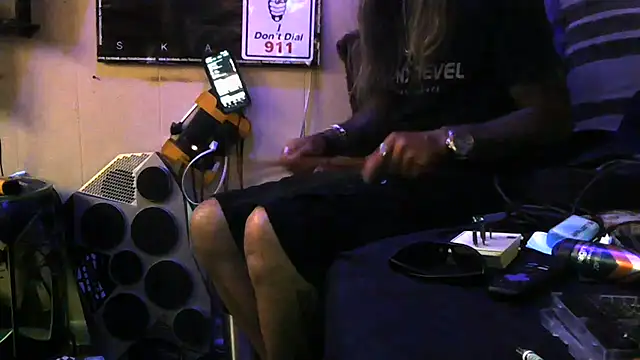 crassanova's Live XXX Chat