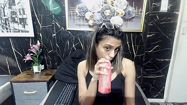 Luscious_Lexy Chat XXX in diretta
