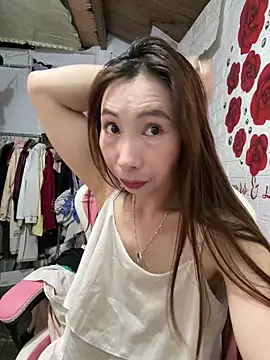 แชท XXX สดของ Adela-222