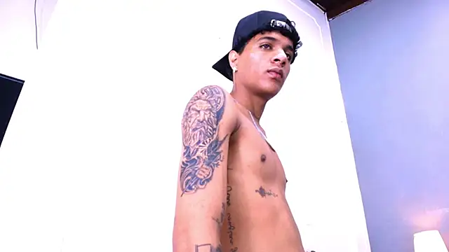 _Thiago12 Live XXX-chat