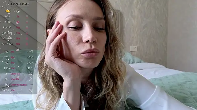 Alice_Wonders Live XXX Chat
