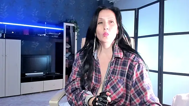 Lucky_Milf Live XXX Chat