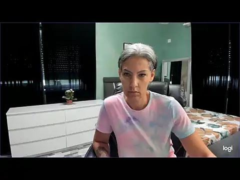 LexxxyDiamond Live XXX Chat