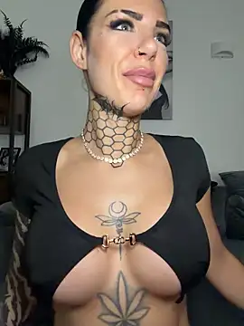 Czat XXX na żywo – LexiCoco