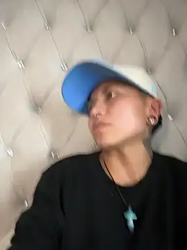 ian_mathias_のライブXXXチャット