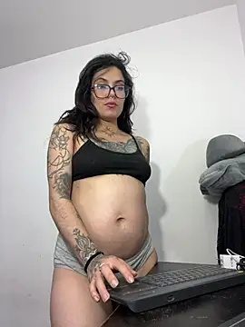 Esmeralda_hairy Live XXX Chat