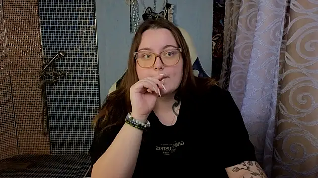 Chatroom XXX en direct de CatherineClaire