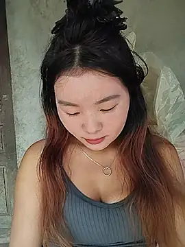 lylylove live XXX chat