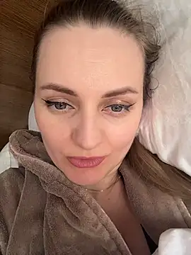 Viola_sweet – Naživo XXX chat