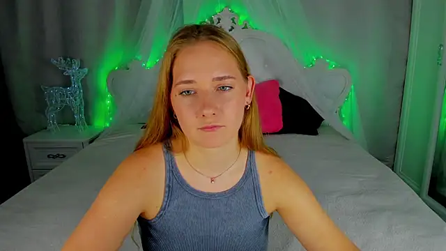 AlinaVice's Live XXX Chat
