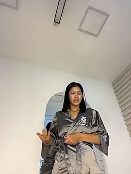Chat +18 de Aida_moreno ao vivo