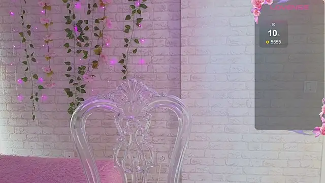 AnimeAlica18 élő XXX-chatje