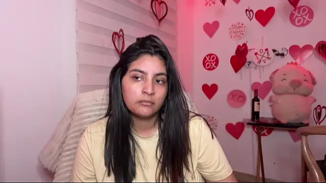cloe_small's Live XXX Chat