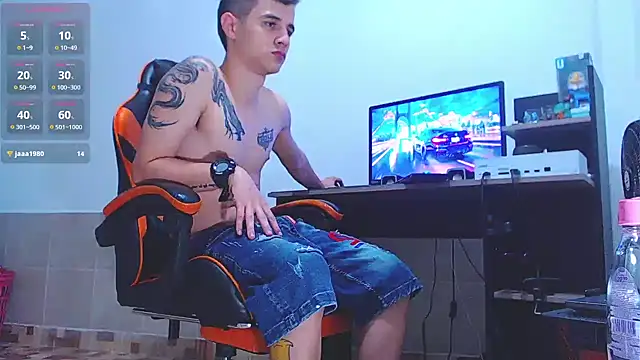 Chatroom XXX en direct de ADAM_HOT