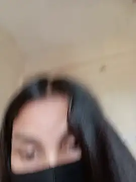 Divya3107's Live XXX Chat