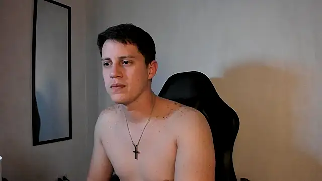 KendricTorres Show in webcam