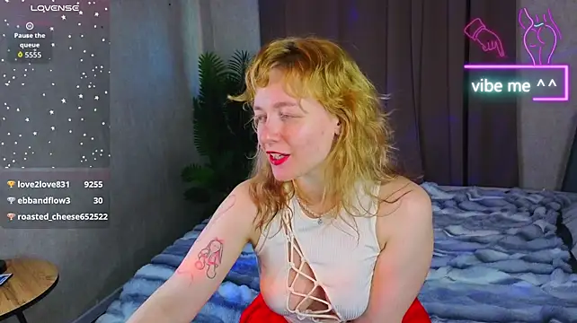 Ricki_Bloom élő XXX-chatje