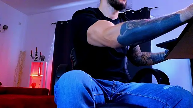 MightyAaron66 Chat XXX live
