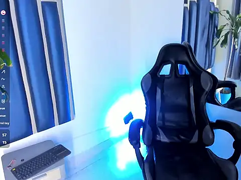 Damiam_23 Live XXX Chat