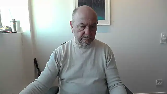 Buggemann live XXX chat