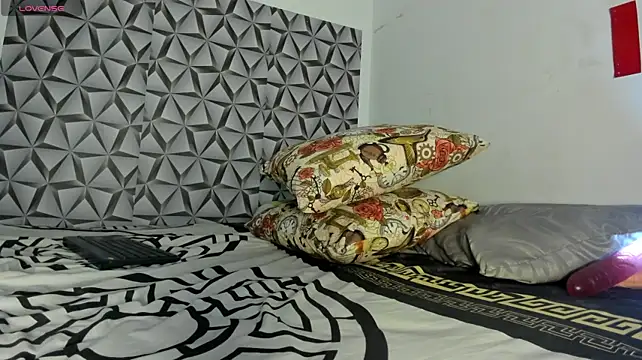 Benjamin_lich লাইভ XXX চ্যাট