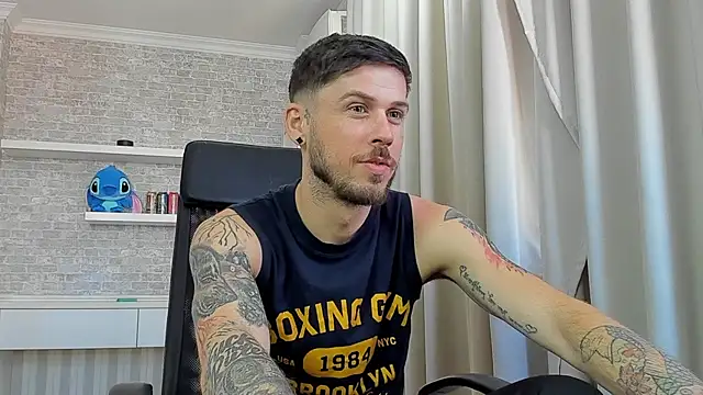 JonahShaw live XXX chat