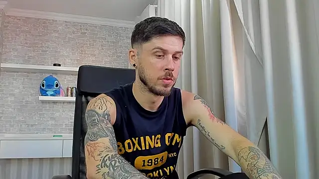 JonahShaw 라이브 XXX 채팅