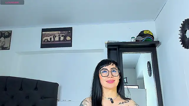 XXX chat uživo modela Vicky_hotmilf