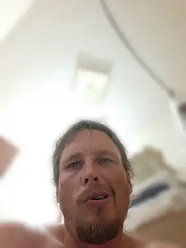 bushhogger8371's Live XXX Chat