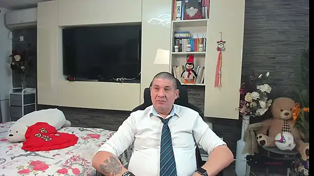 SpartacusDaddy48 Live XXX-chat