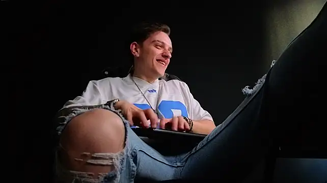FelixStarkk's Live XXX Chat