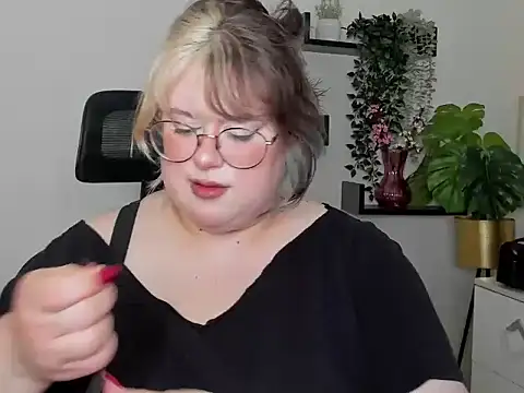 Chat XXX en directo de OpheliaLush