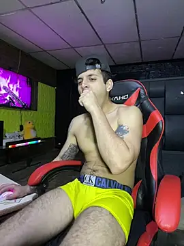 AlessandroAGT Chat XXX live