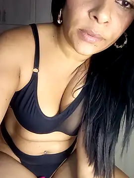 Chatroom XXX en direct de Lashmy111