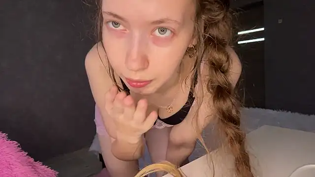 Živý XXX chat Emily_Mur_