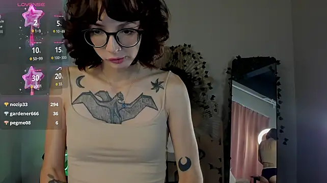 Chat +18 de Runa_Ashen ao vivo