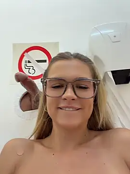 Nicoleevien Webcam show