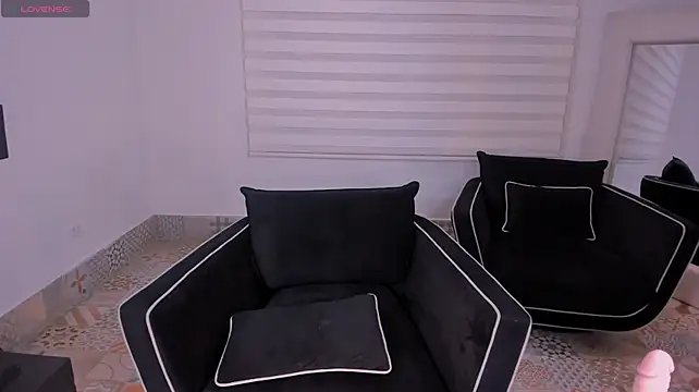 SaphiraJames Chat XXX in diretta