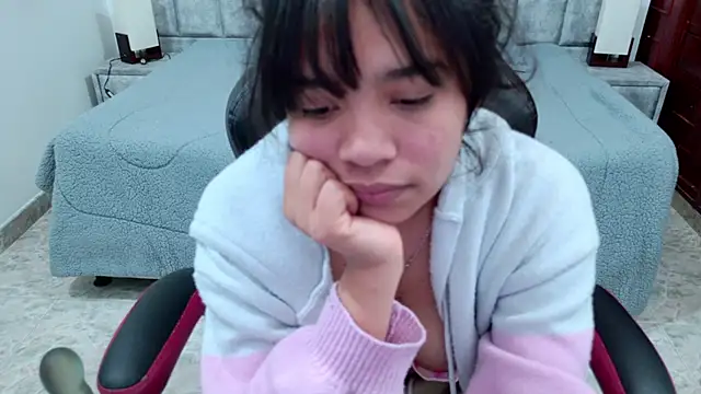 laureentt_'s Live XXX Chat