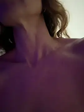 XXX chat uživo modela AnnikaRose