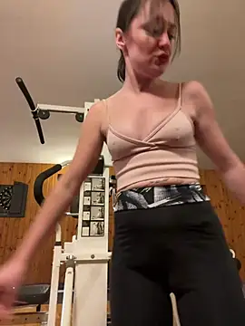 Chat XXX ao vivo de CherryBombs-