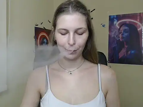 StrangerGi Chat XXX live