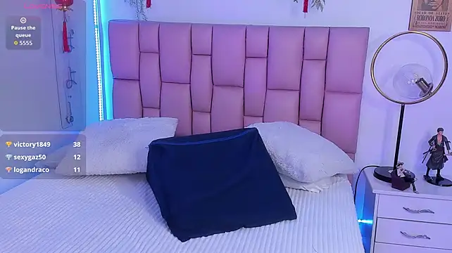 XXX chat uživo modela Vanessa_Toro