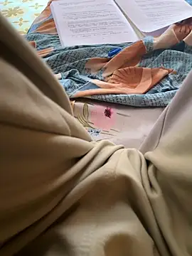 rohit_cockyboyn Webbikameraesitys