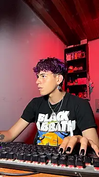 MikeyKuro Live XXX-Chat